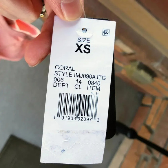 NWT Isaac Morris Women's USA Flag Graphic Halter Cropped Top Coral Pink XS - Picture 10 of 12